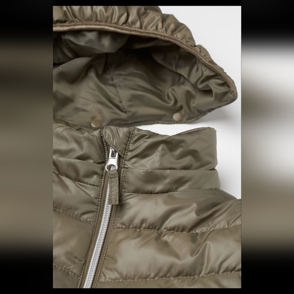 H&M puffer jacket, olive green, size 9-10 girls - Picture 4 of 5
